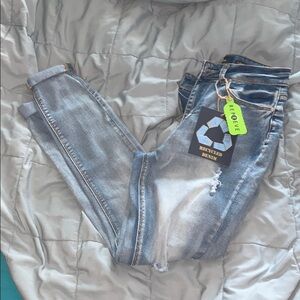 7/27 slight distressed cuffed jeans